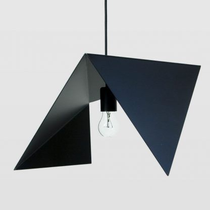 Lampa czarna kształt origami nad stół do jadalni