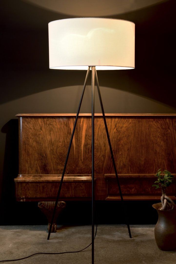 Lampa podłogowa Simple - kolor biały - LGH0521