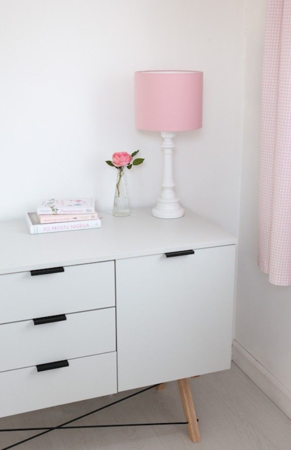 Lampa stołowa Classic - kolor różowy - CLASSIC PINK TB