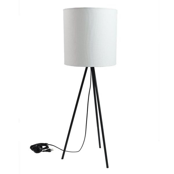 lampa podłogowa trójnóg z białym abażurem