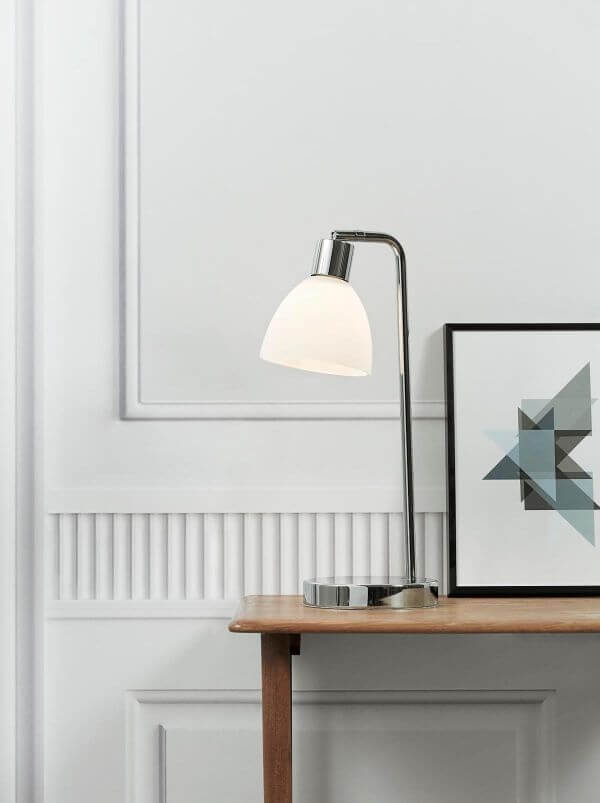 Metalowa lampa biurkowa Ray - Nordlux - polerowany chrom, mleczny klosz