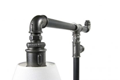 stalowa lampka z białym abazurem - rurki