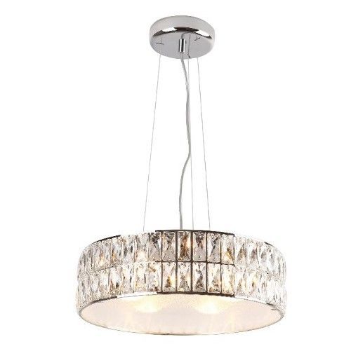 lampa wisząca z okrągłym kryształowym kloszem
