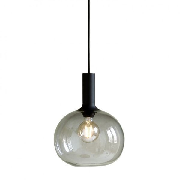 designerska lampa wisząca z okrągłym szkłem