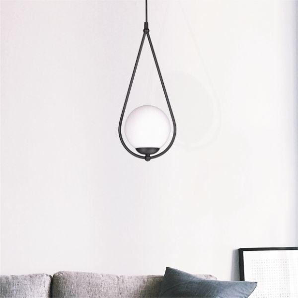 Lampa wisząca kula Neve - w stalowej ramie do salonu