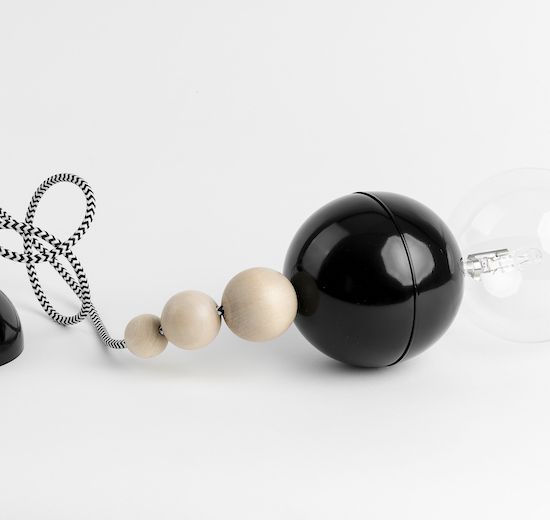 Lampa wisząca z ozdobnymi kulkami - czarna