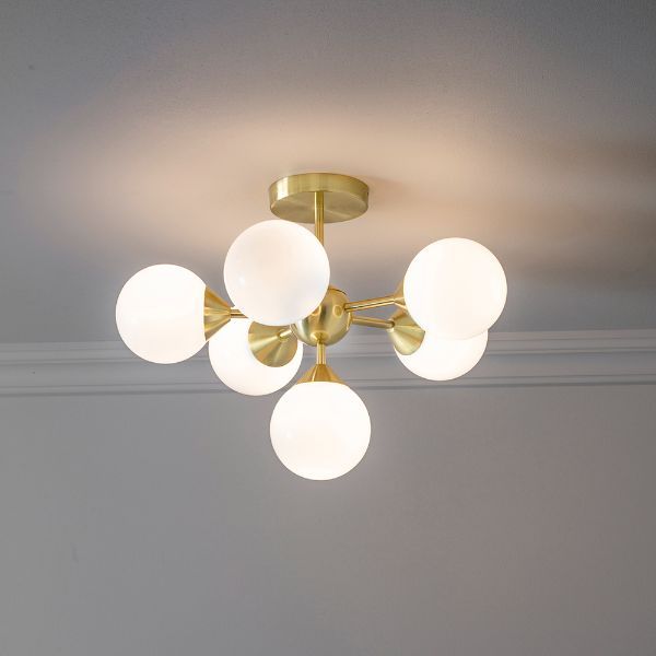 Lampa sufitowa Oscar - białe kule i złota oprawa