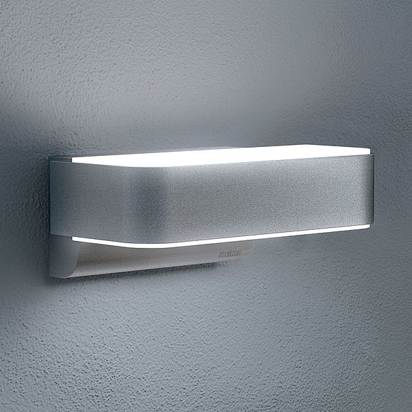 Kinkiet L 810 LED iHF Connect z czujnikiem ruchu i zmierzchu