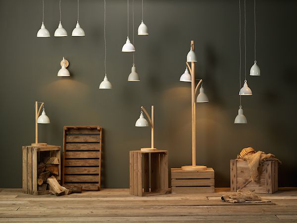 Lampa Blyton do sofy w salonie