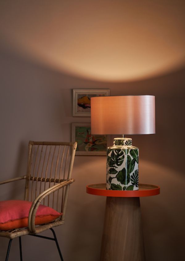 Lampa stołowa Filip na szafkę w sypialni