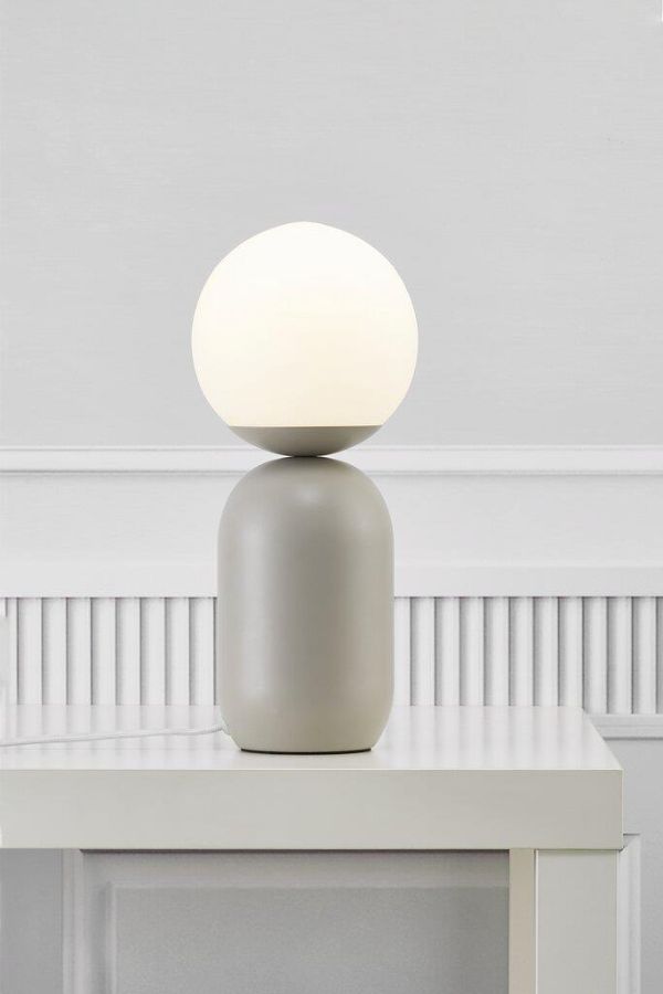 Lampa stołowa Notti na stolik kawowy w salonie