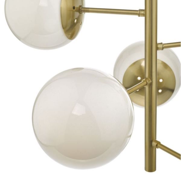 Lampa wisząca Bombazine do pięknego salonu nad stolik