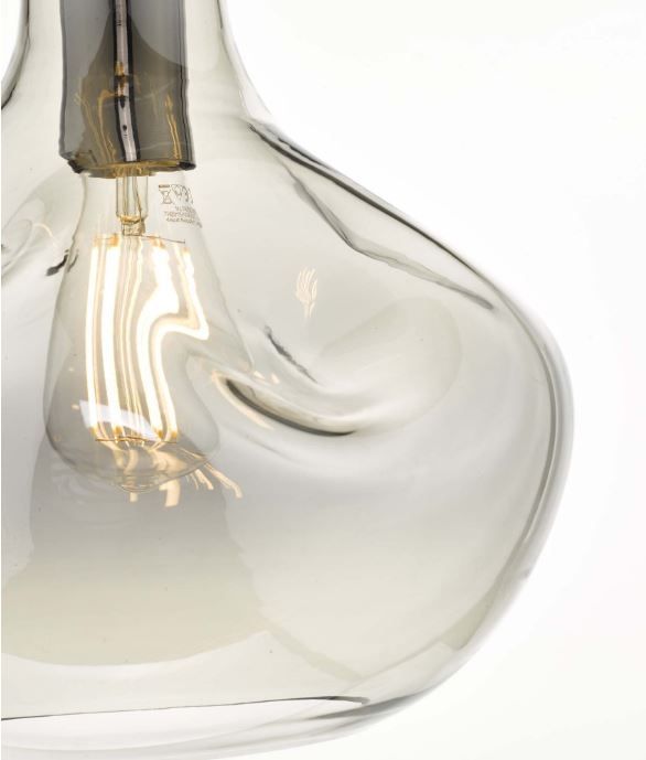 Lampa wisząca Esarosa nad komodę