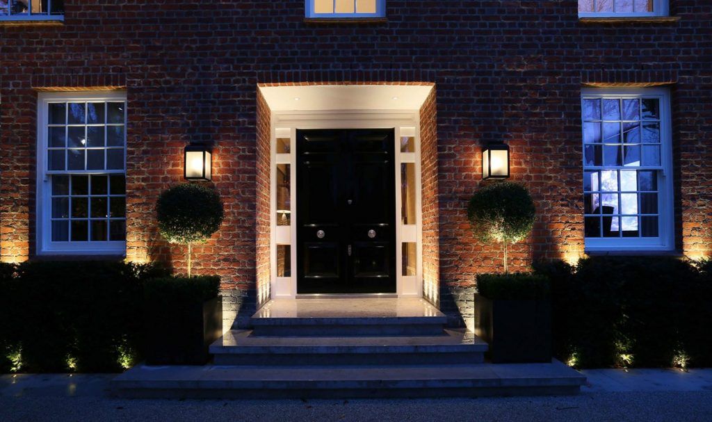 oswietlenie drzwi wejsciowych