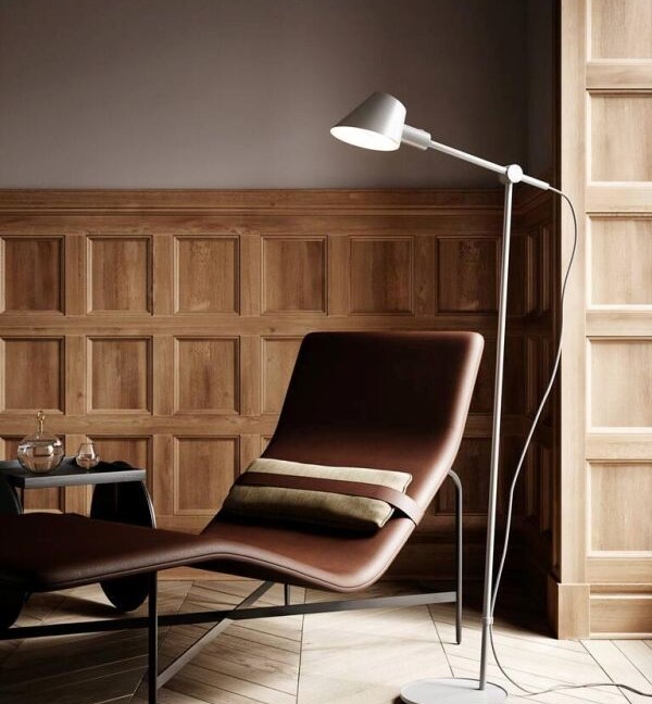 Lampa podłogowa Stay do salonu i sypialni