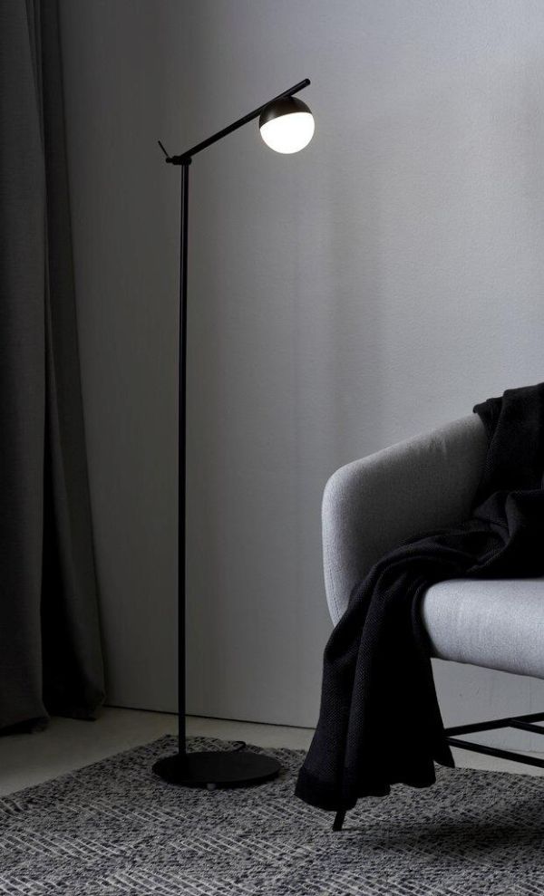 Lampa podłogowa Contina do salonu