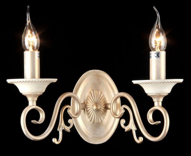 Kinkiet Perla jako doświetlenie sypialni