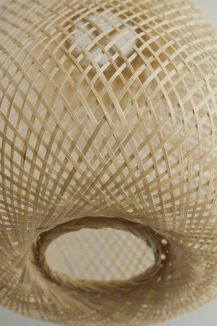 Lampa wisząca Bali do pięknej sypialni