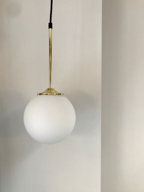Lampa wisząca Glasgow do salonu nad półkę