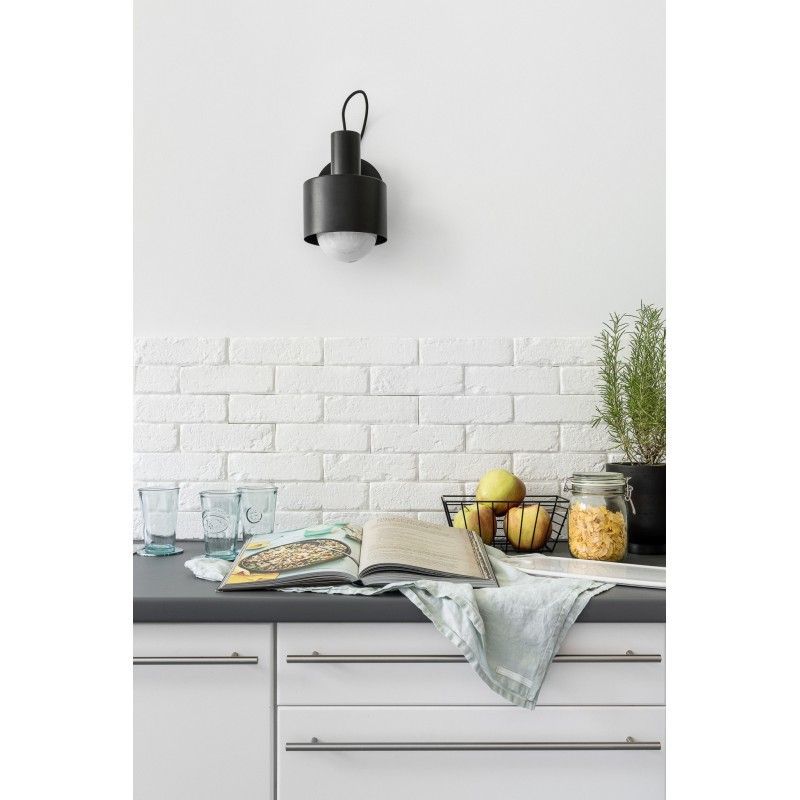 Kinkiet Enkel jako doświetlenie kuchni