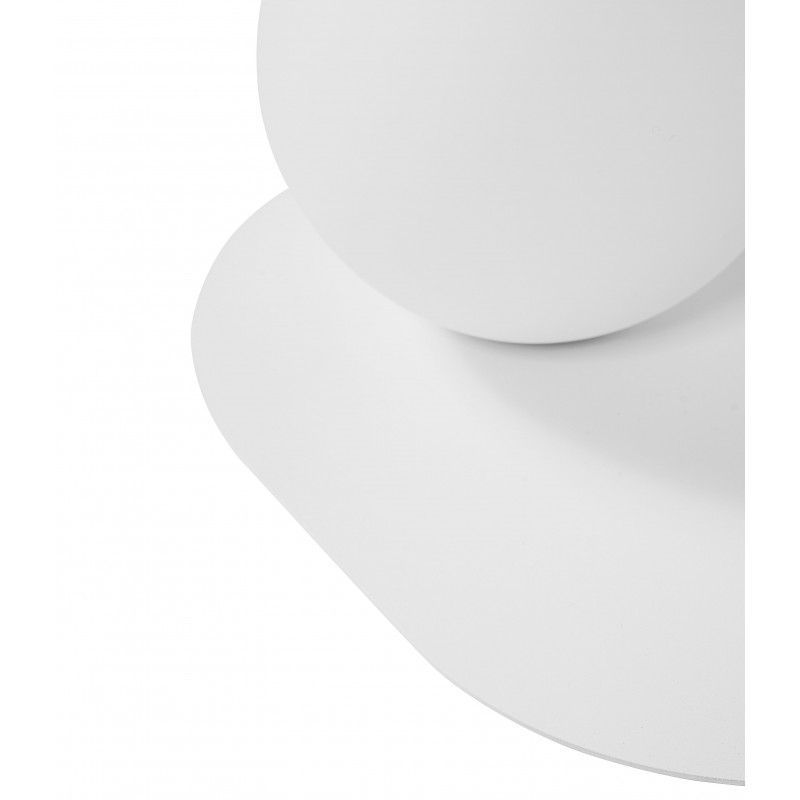 Kinkiet Hanea jako doświetlenie jadalni