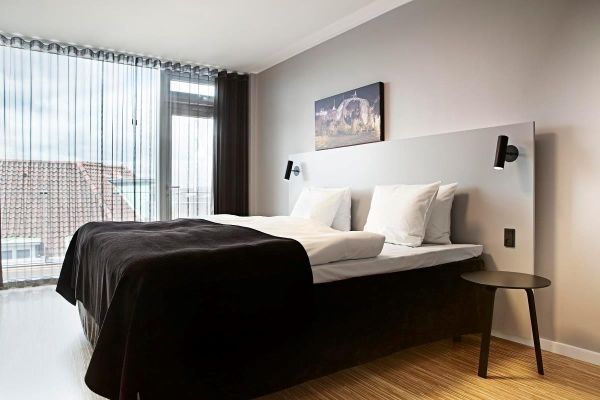 Kinkiet MIB 6 do czytania w sypialni