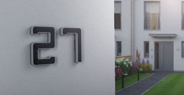 Kinkiet zewnętrzny jako numer domu - nr 7