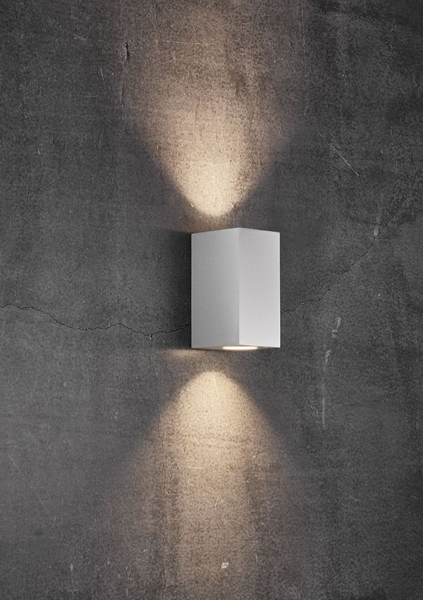 Kinkiet zewnętrzny Canto Kubi do oświetlenia wejścia