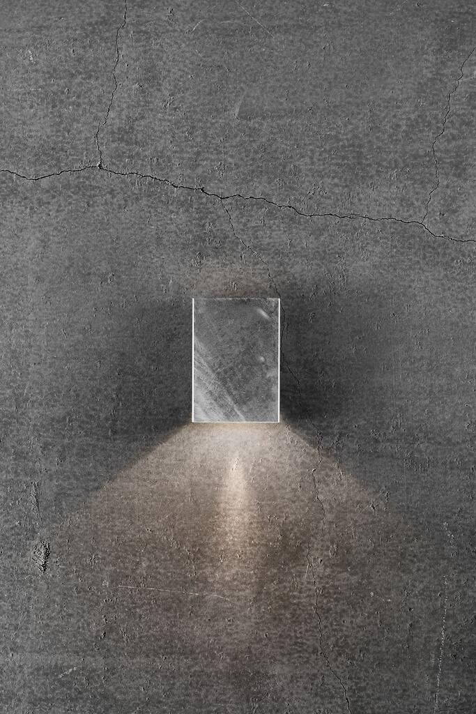 Kinkiet zewnętrzny Fold 15 do oświetlenia wejścia