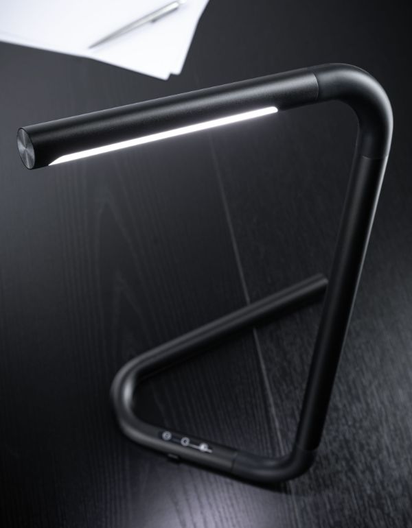 Lampa biurkowa FlexLink do pokoju studenta