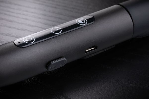 Lampa biurkowa FlexLink do pokoju studenta