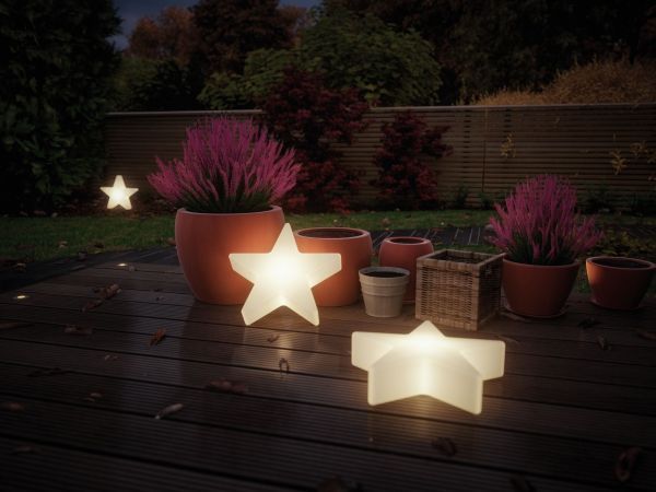 Lampa ogrodowa Star do ozdoby tarasu