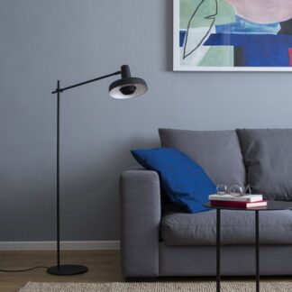 Lampa podłogowa Arigato Palace do czytania w salonie