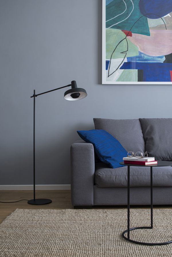 Oświetlenie i lampy do biblioteczki