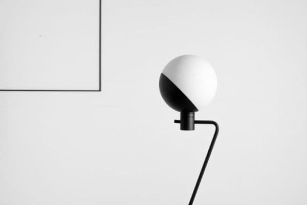 Lampa podłogowa Baluna do salonu