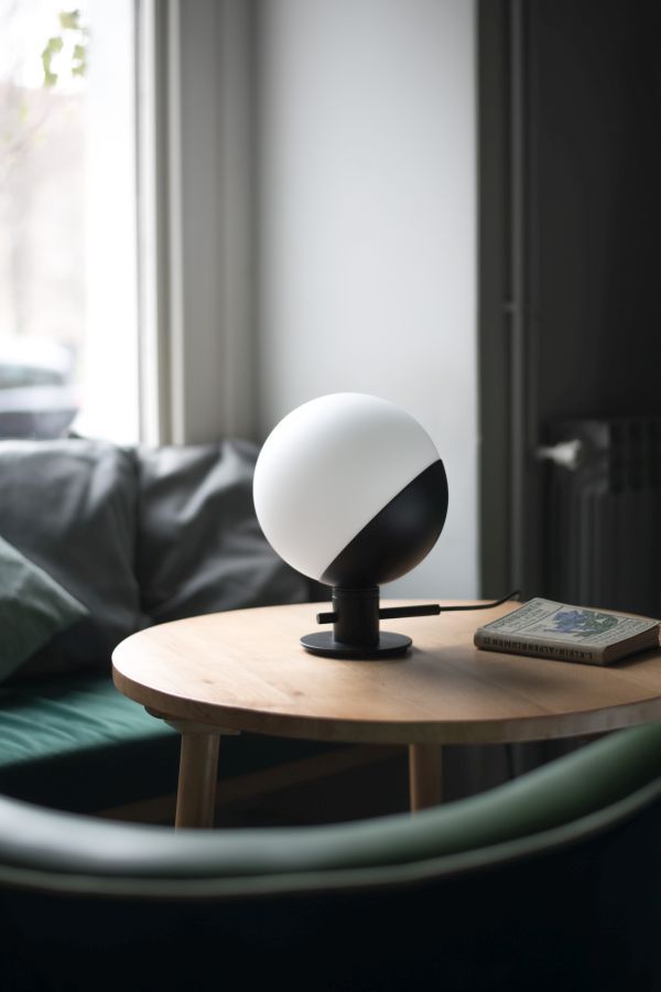 Lampa stołowa/kinkiet Baluna do nowoczesnego salonu