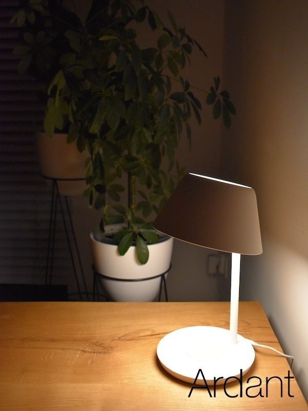 Lampa stołowa Staria Pro - LED, ładowanie indukcyjne