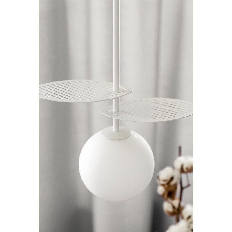 Lampa wisząca Fyllo nad okrągły stół w jadalni