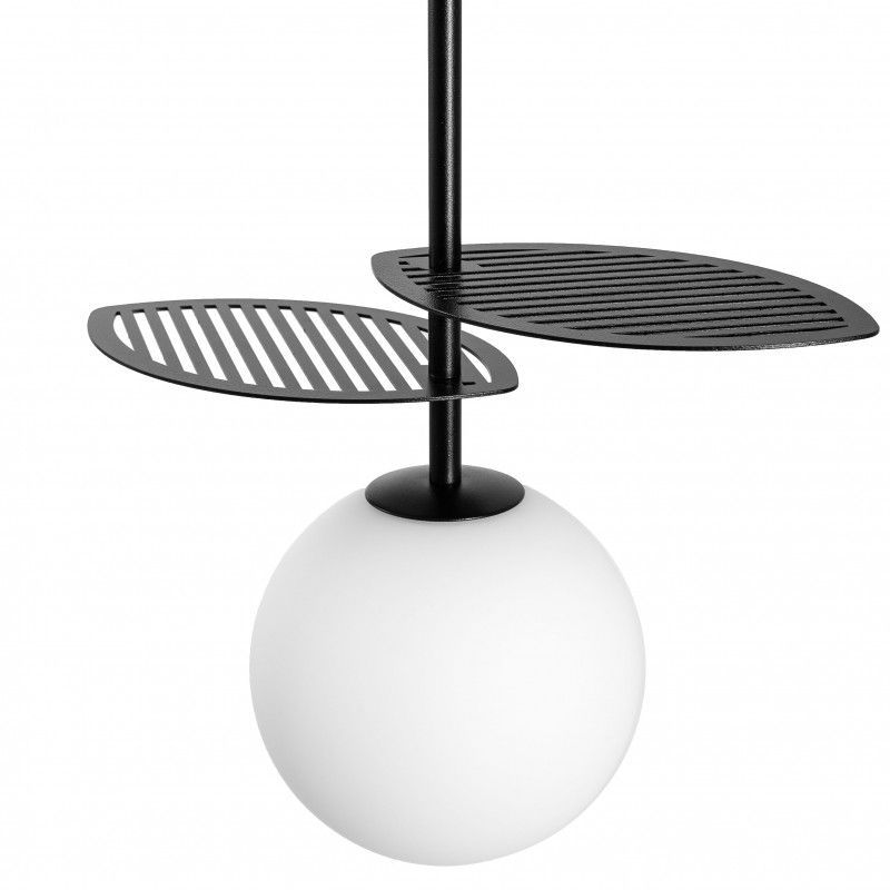 Lampa wisząca Fyllo nad stolik w salonie