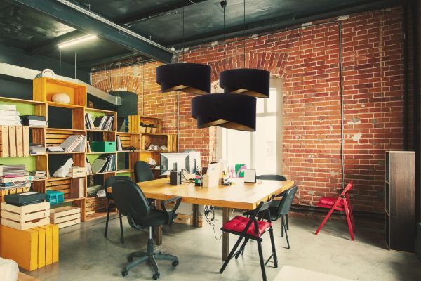 Lampa wisząca Galaxy nad stół w stylowej jadalni