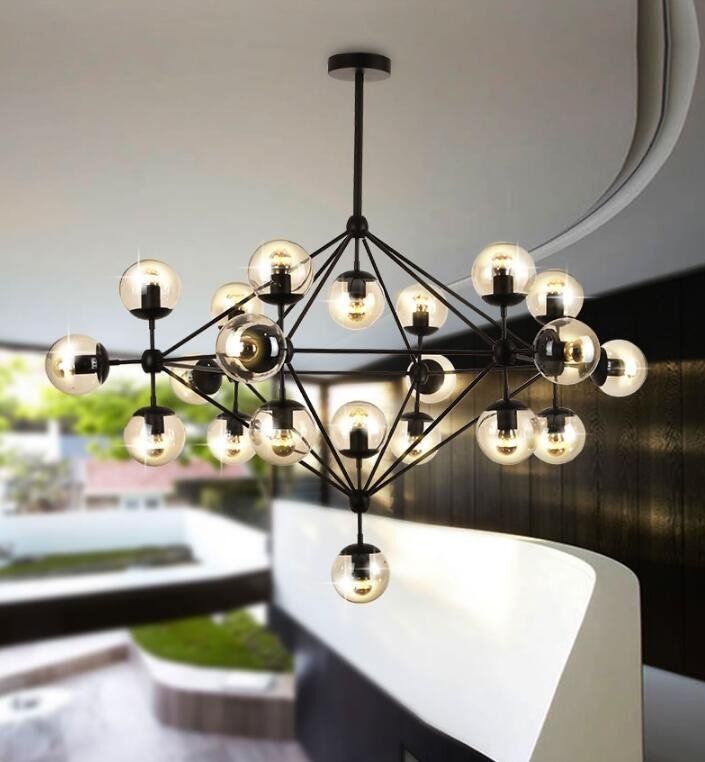 Żyrandol Astrifero nad stół w jadalni