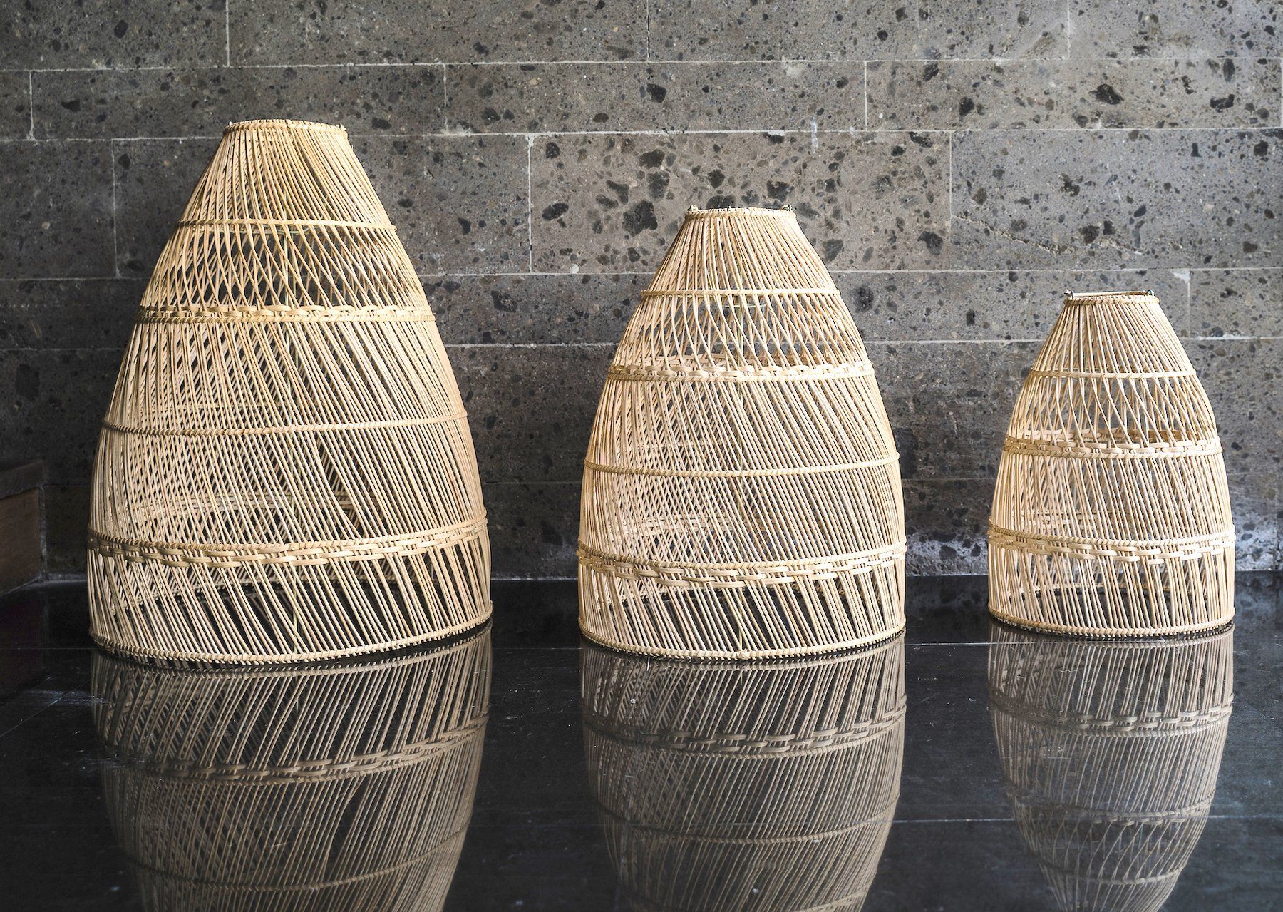 Lampa Rollo S z rattanowym kloszem