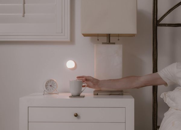 lampka na baterie do sypialni