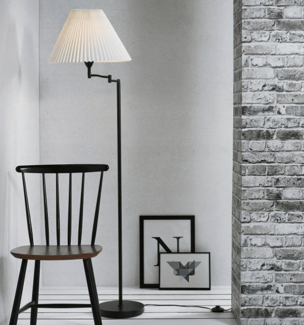 Lampy stojące z abażurem