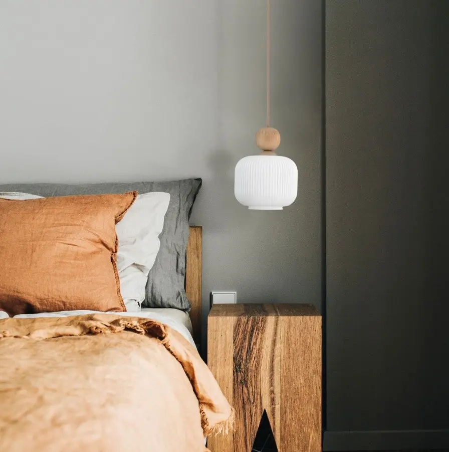 Mała lampa wisząca Ballo 15 cm, biały ryfowany klosz, drewno, 5 lat gwarancji