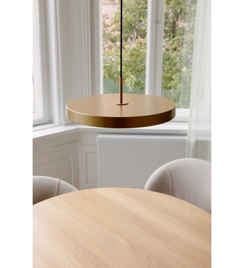 Złota lampa wisząca Asteria z wbudowanym oświetleniem LED