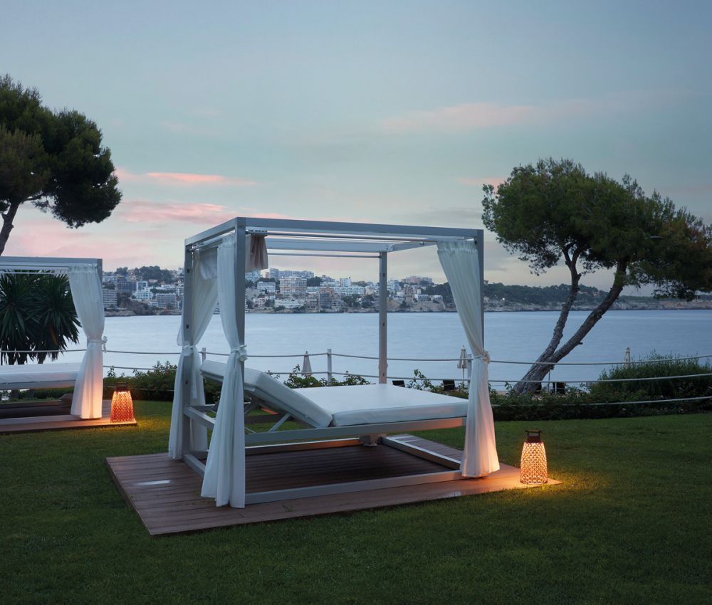 Mobilna lampa Nans Portable M/49/R Outdoor w kolorze czerwonym