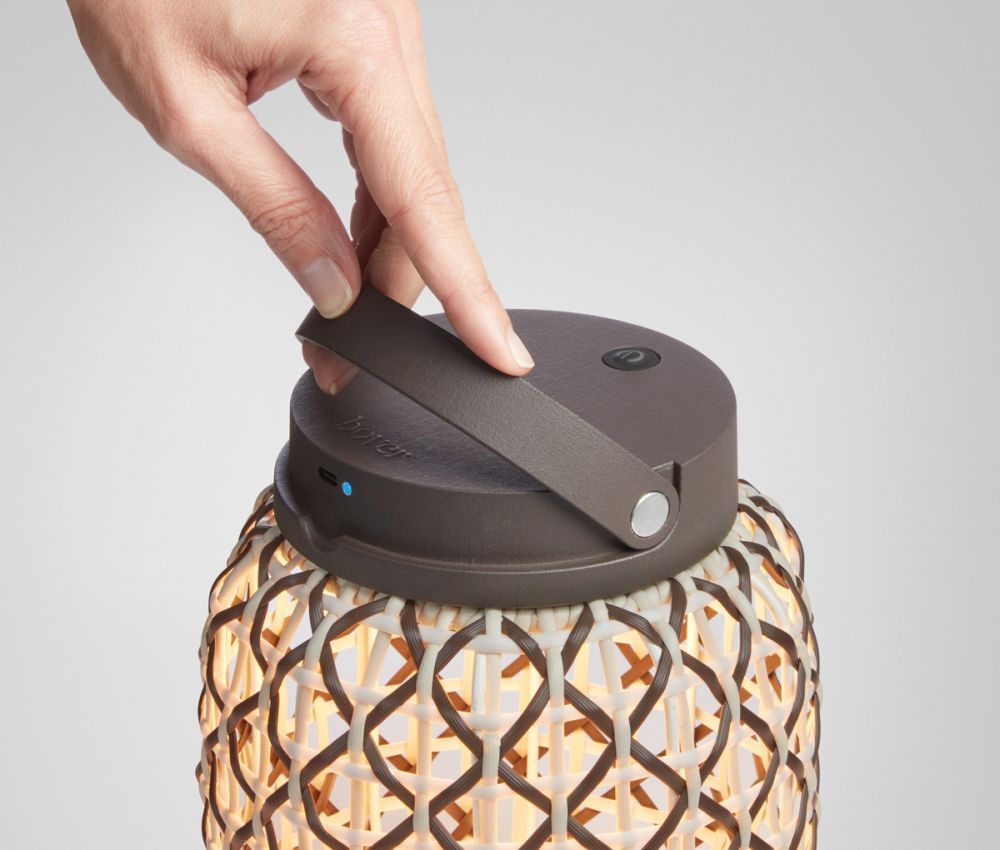 Brązowa przenośna lampa stołowa Nans M/21/R o klasie ochrony IP20