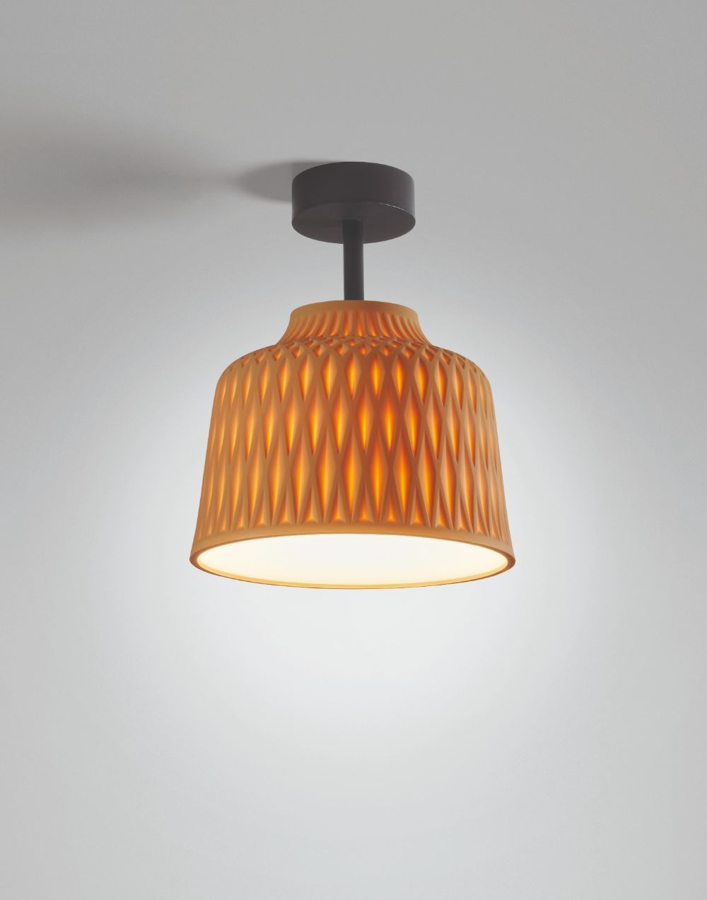 Lampa sufitowa Soft PF/30 Outdoor w kolorze ochry, o klasie szczelności IP44