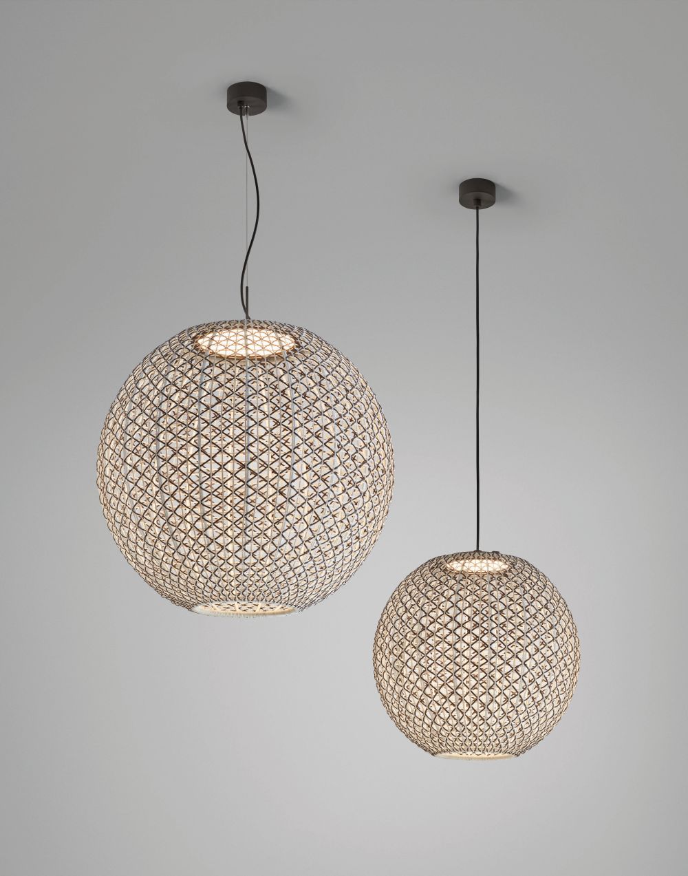 Wisząca lampa zewnętrzna Nans Sphere S/60 w kolorze brązowym